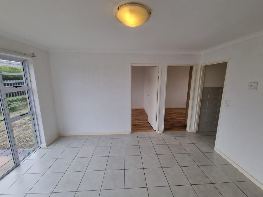 To Let 2 Bedroom Property for Rent in Muizenberg Western Cape